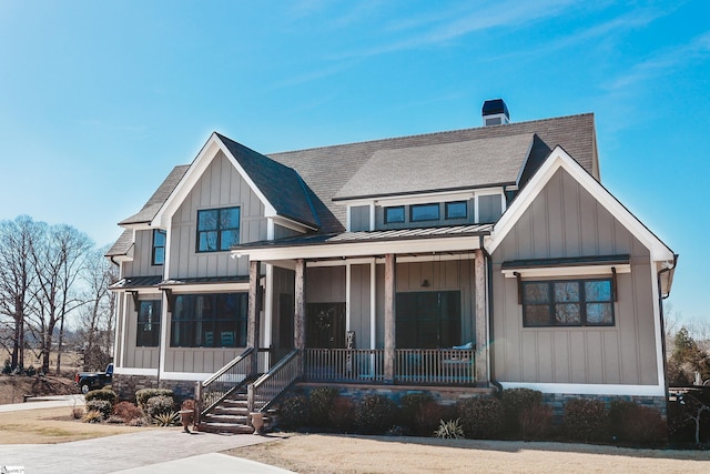 view of front facade with a porch