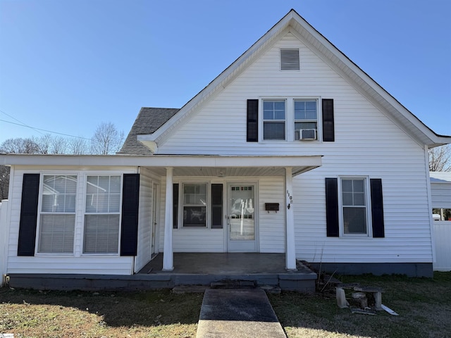 view of front of home featuring a porch