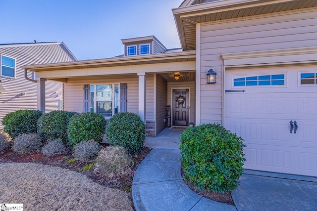 property entrance featuring a porch