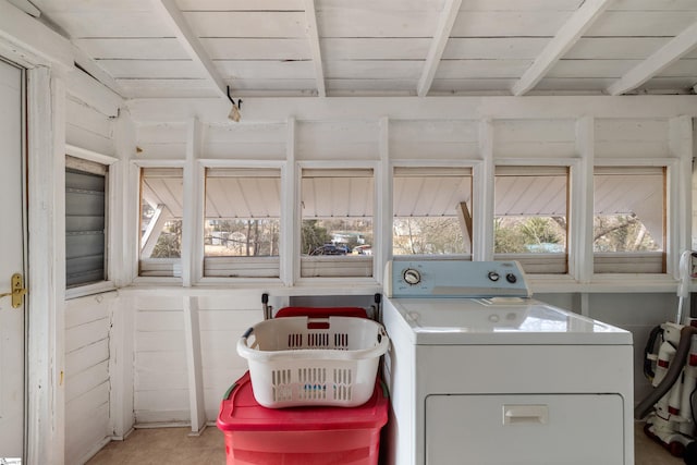 laundry room with washer / clothes dryer and wooden ceiling