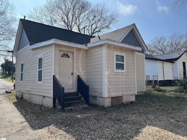 view of front of property