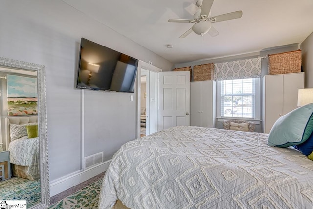 bedroom featuring ceiling fan