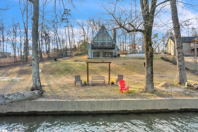 view of yard with a water view