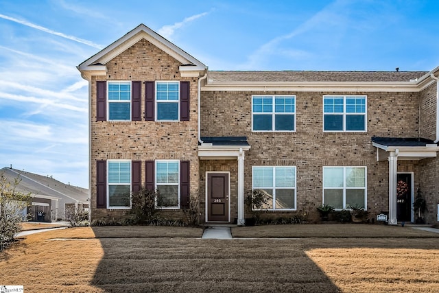 view of front of house with a front yard