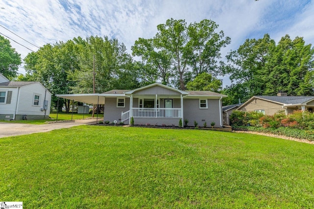 ranch-style home with covered porch, driveway, crawl space, and a front yard