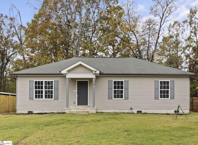 view of front of house featuring a front yard