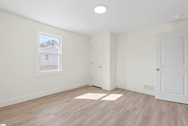 empty room featuring light hardwood / wood-style flooring