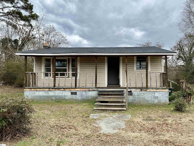 726 Union St, Spartanburg, SC 29360 - view of front facade with a porch