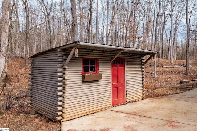 view of outdoor structure