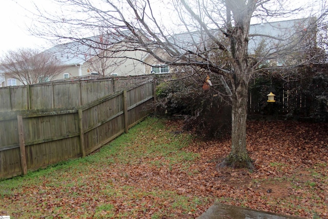 14 Heatherfield Dr, Simpsonville, SC 29680 - view of yard featuring fence