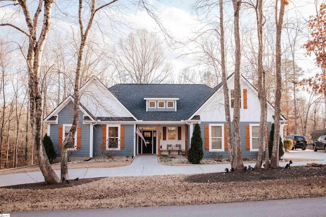 view of front of house featuring covered porch