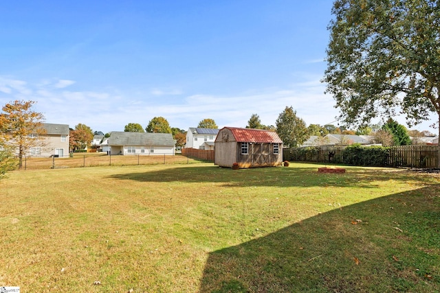 view of yard with a shed