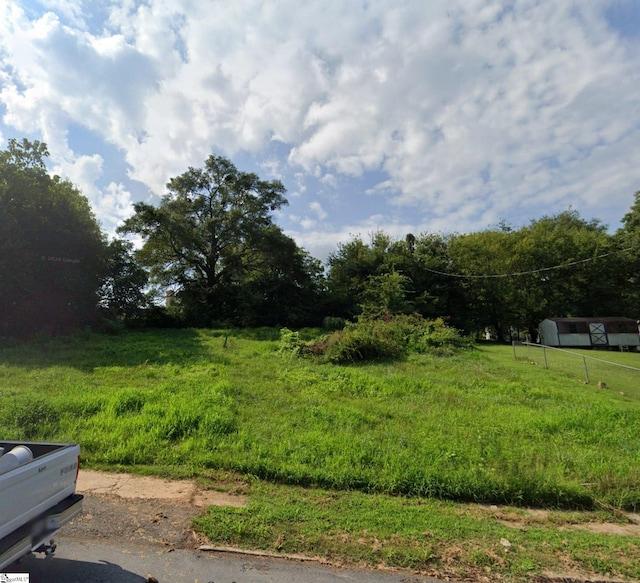 309 Davis St, Clinton, SC 29325
