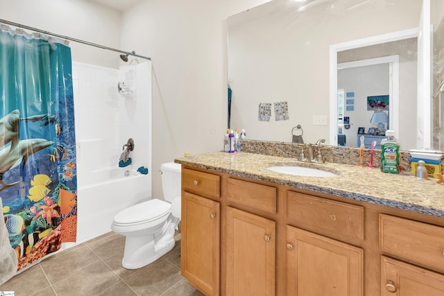 full bathroom featuring tile patterned flooring, vanity, shower / tub combo with curtain, and toilet