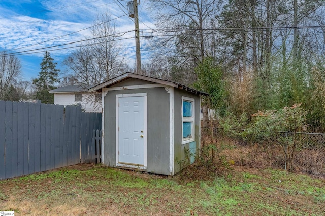 view of outbuilding