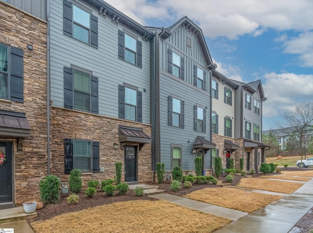 view of townhome / multi-family property