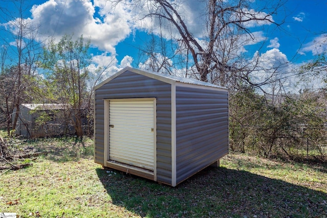 view of outbuilding