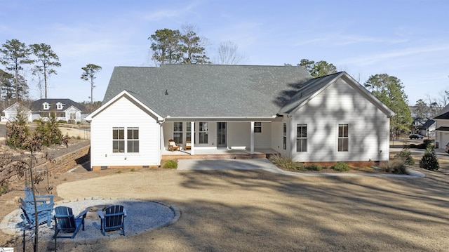 view of front facade featuring a patio