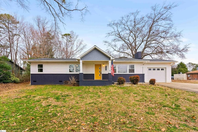 view of front of property featuring crawl space, driveway, a chimney, and a front yard