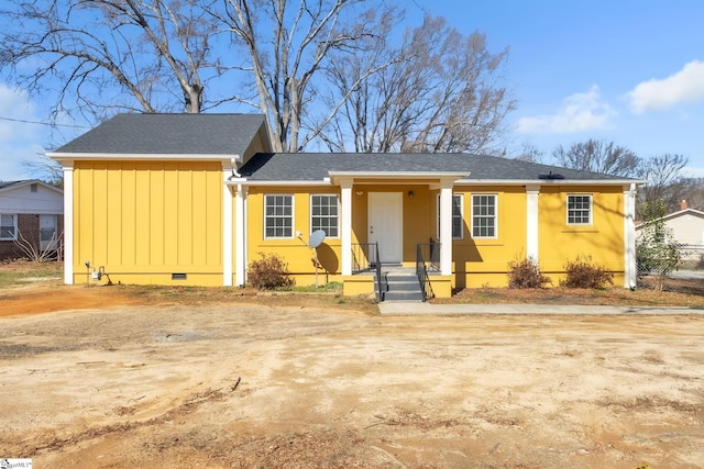 view of front facade with crawl space