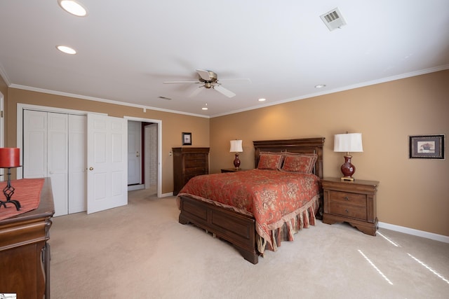 bedroom featuring light colored carpet, visible vents, crown molding, and baseboards