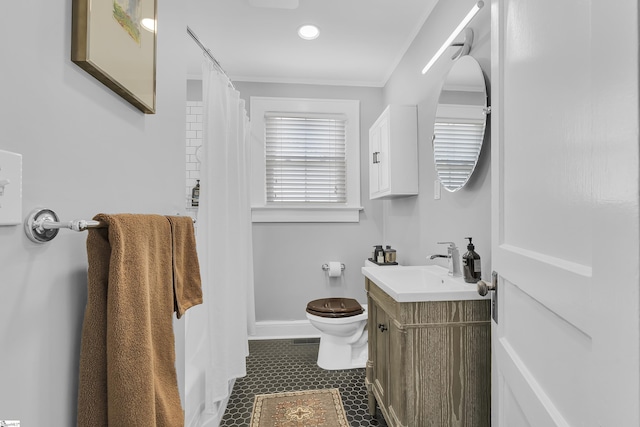 full bath with visible vents, toilet, ornamental molding, vanity, and baseboards