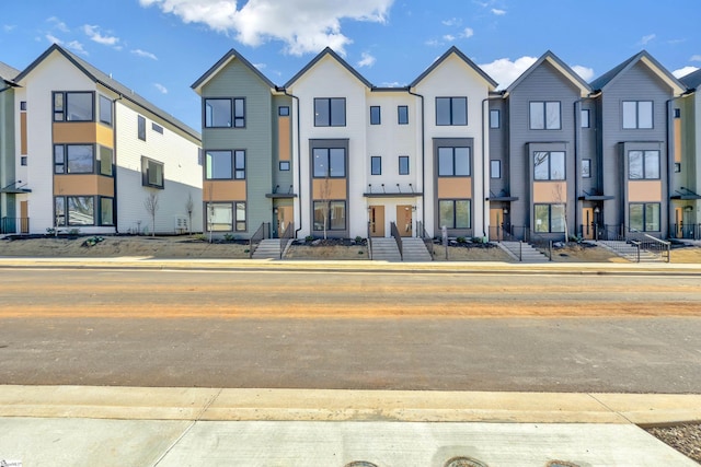 view of front of house featuring a residential view