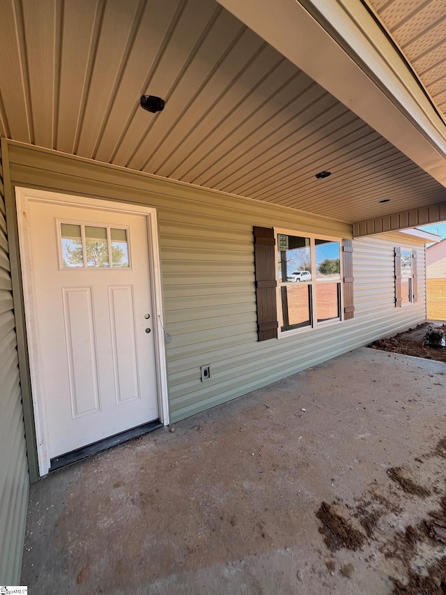 view of property entrance