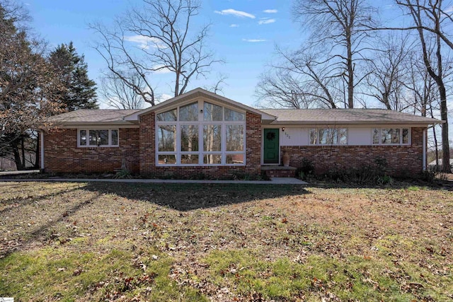 view of front facade with brick siding