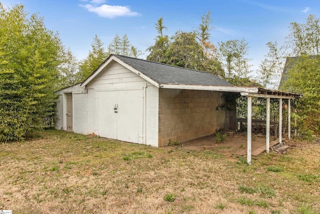 view of outbuilding