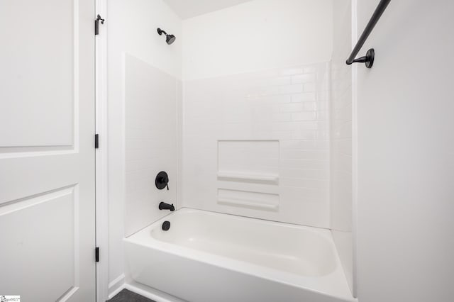 full bath featuring tub / shower combination