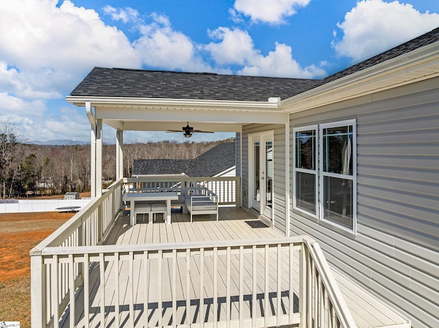 deck with ceiling fan