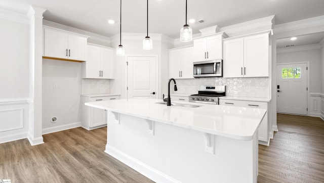 1807 Wabash Pl Lot 0507, Boiling Springs, SC 29316 - kitchen featuring stainless steel appliances, a sink, an island with sink, tasteful backsplash, and recessed lighting