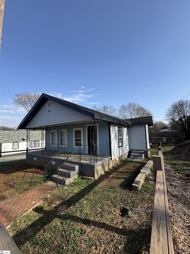 view of front of home with covered porch