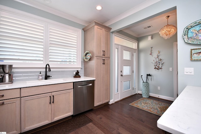 kitchen with dark wood-style flooring, tasteful backsplash, visible vents, a sink, and dishwasher