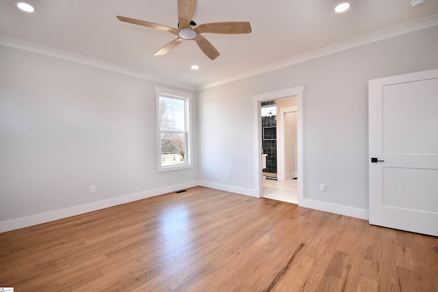 unfurnished bedroom featuring visible vents, baseboards, light wood-style flooring, ornamental molding, and recessed lighting