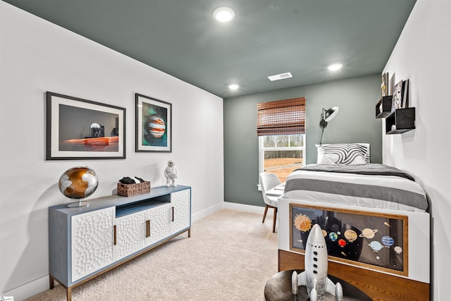 bedroom with visible vents, recessed lighting, baseboards, and carpet