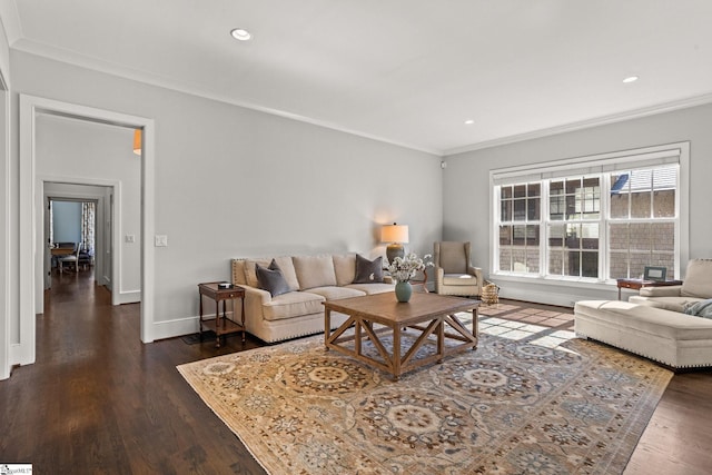 living area with recessed lighting, crown molding, baseboards, and wood finished floors