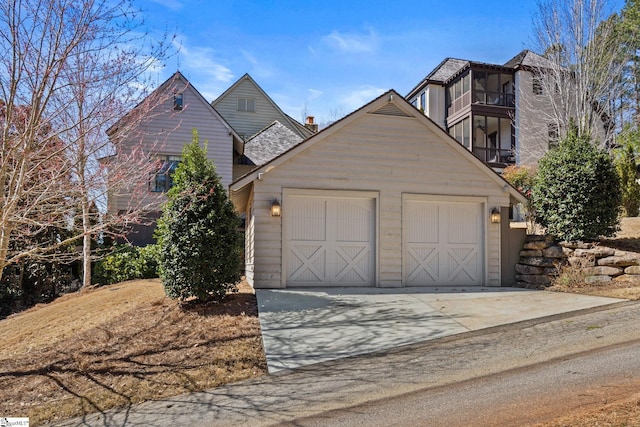 view of front of property with an attached garage and driveway