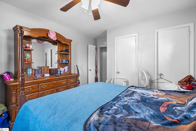 bedroom featuring a ceiling fan