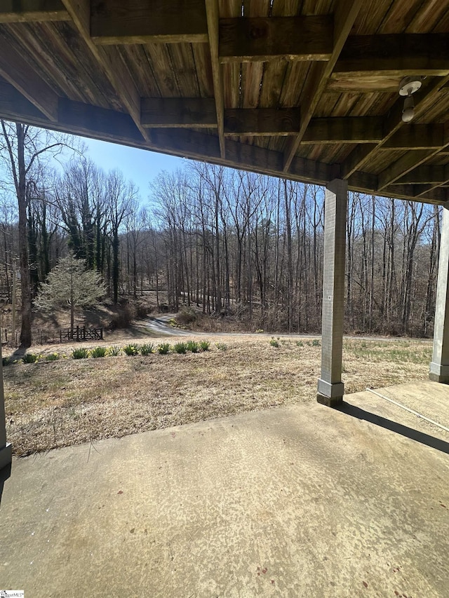 view of yard with a patio area