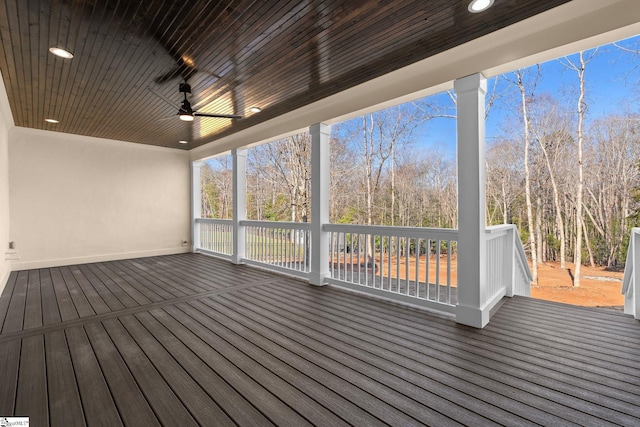 deck with ceiling fan