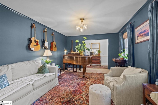 living room featuring an inviting chandelier, crown molding, and carpet