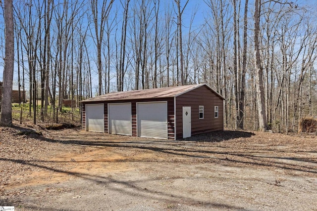 view of detached garage