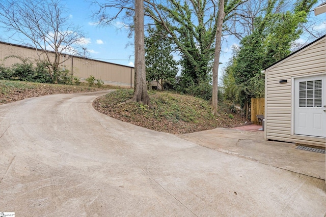 exterior space featuring driveway