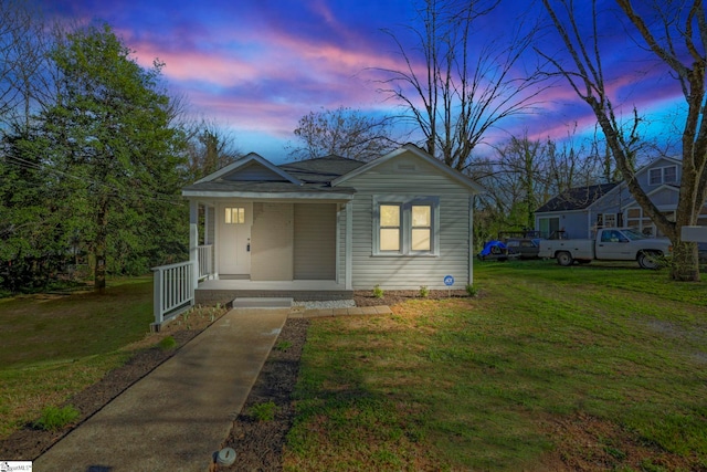 222 Poplar St, Gaffney, SC 29341 - bungalow-style home featuring a porch and a yard