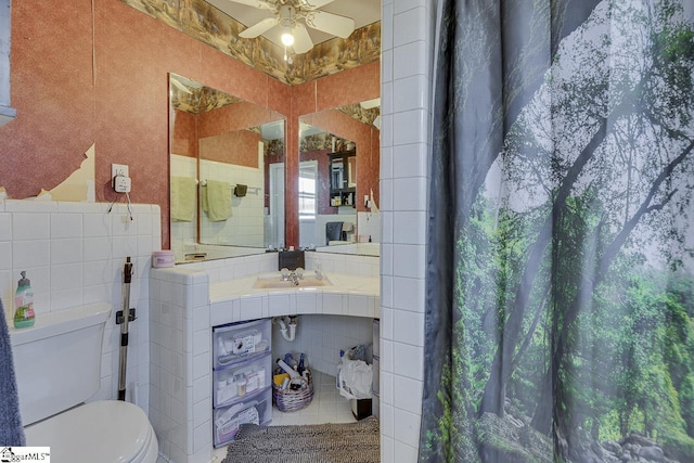 129 Canty Way, Gaffney, SC 29341 - bathroom featuring toilet, ceiling fan, and a sink