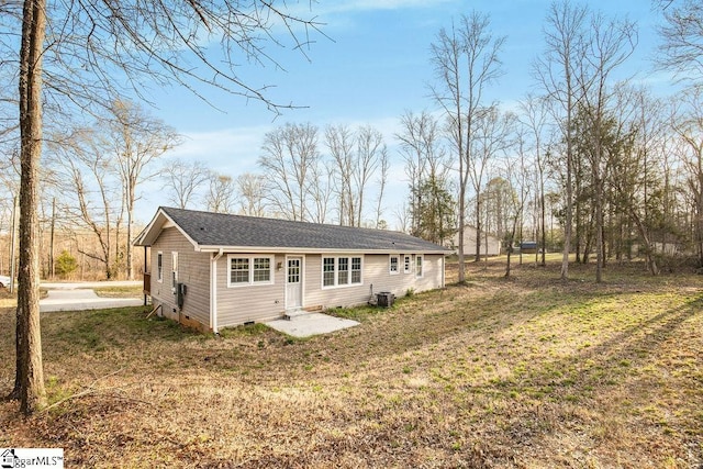 139 Randolph Ct, Woodruff, SC 29388 - rear view of property with crawl space, a lawn, cooling unit, and entry steps