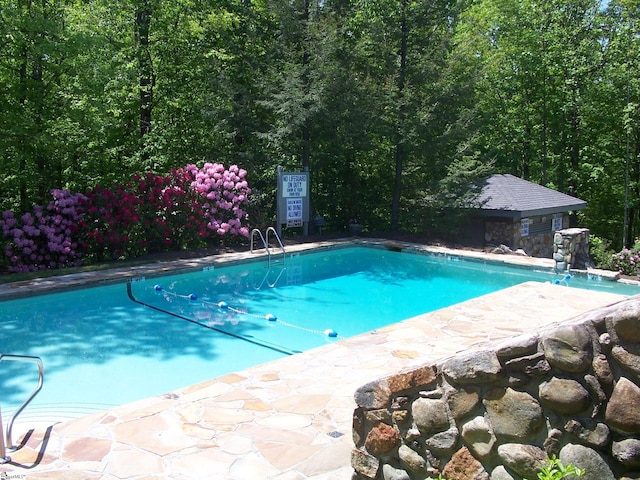 17 Cliff Ridge Dr, Cleveland, SC 29635