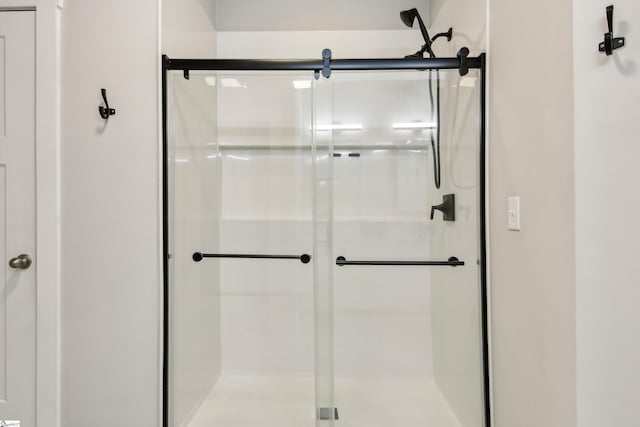 31 Creekhaven Ln, Taylors, SC 29687 - full bath with a shower stall